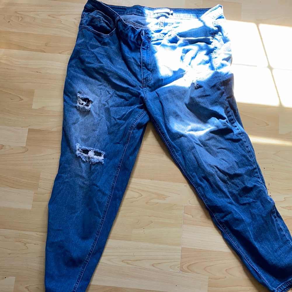 Dollhouse Size 22 jeans, worn once!